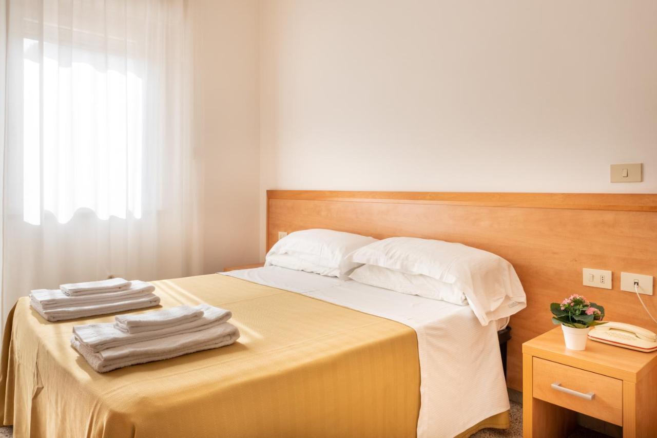 Hotel La Pineta Пинето Экстерьер фото